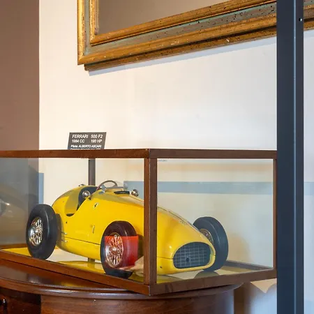 Eufemia - Luxury In The Center Appartement Modena
