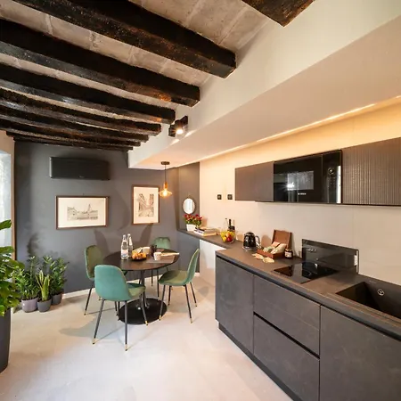 Eufemia - Luxury In The Center Apartamento Módena