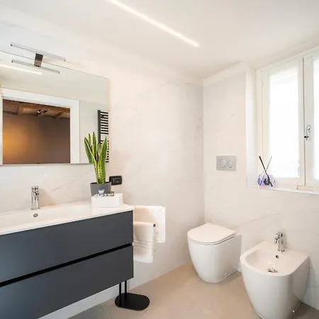 Eufemia - Luxury In The Center Appartement Modena