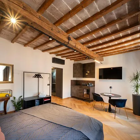Apartamento Eufemia - Luxury In The Center Módena